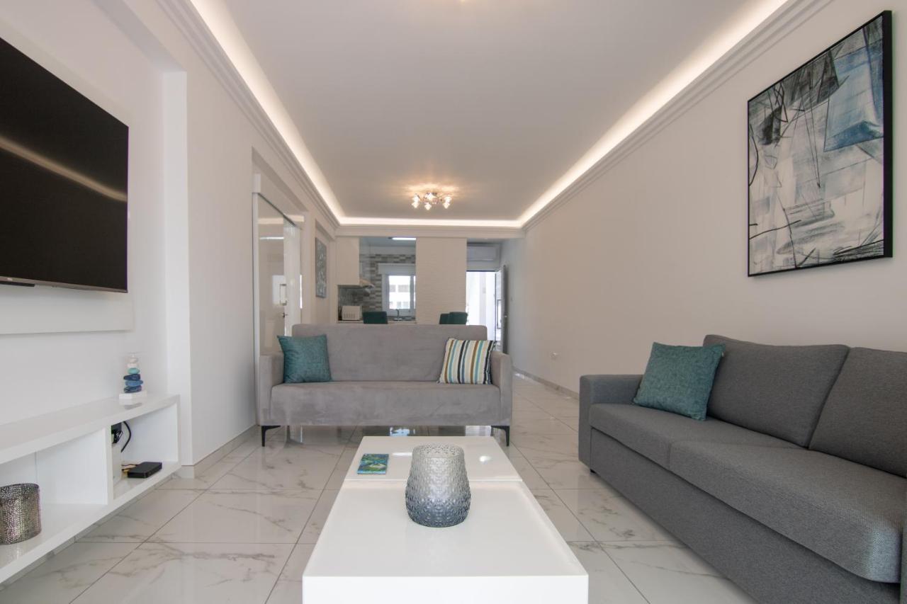 Phaedrus Living: Luxury Flat Semeli Apartment Paphos Bagian luar foto